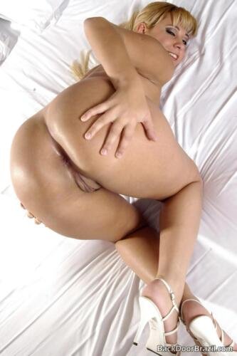 Abelle – 1 metro e meio de bunda (52)