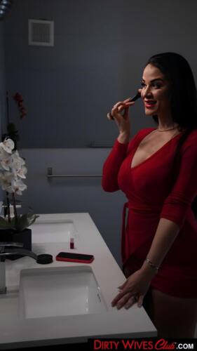 Miss Raquel Dirty Wives Club (15)_041222
